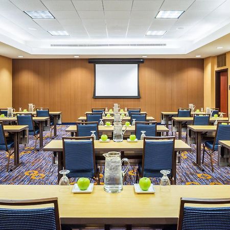Courtyard By Marriott Houston Galleria Екстер'єр фото