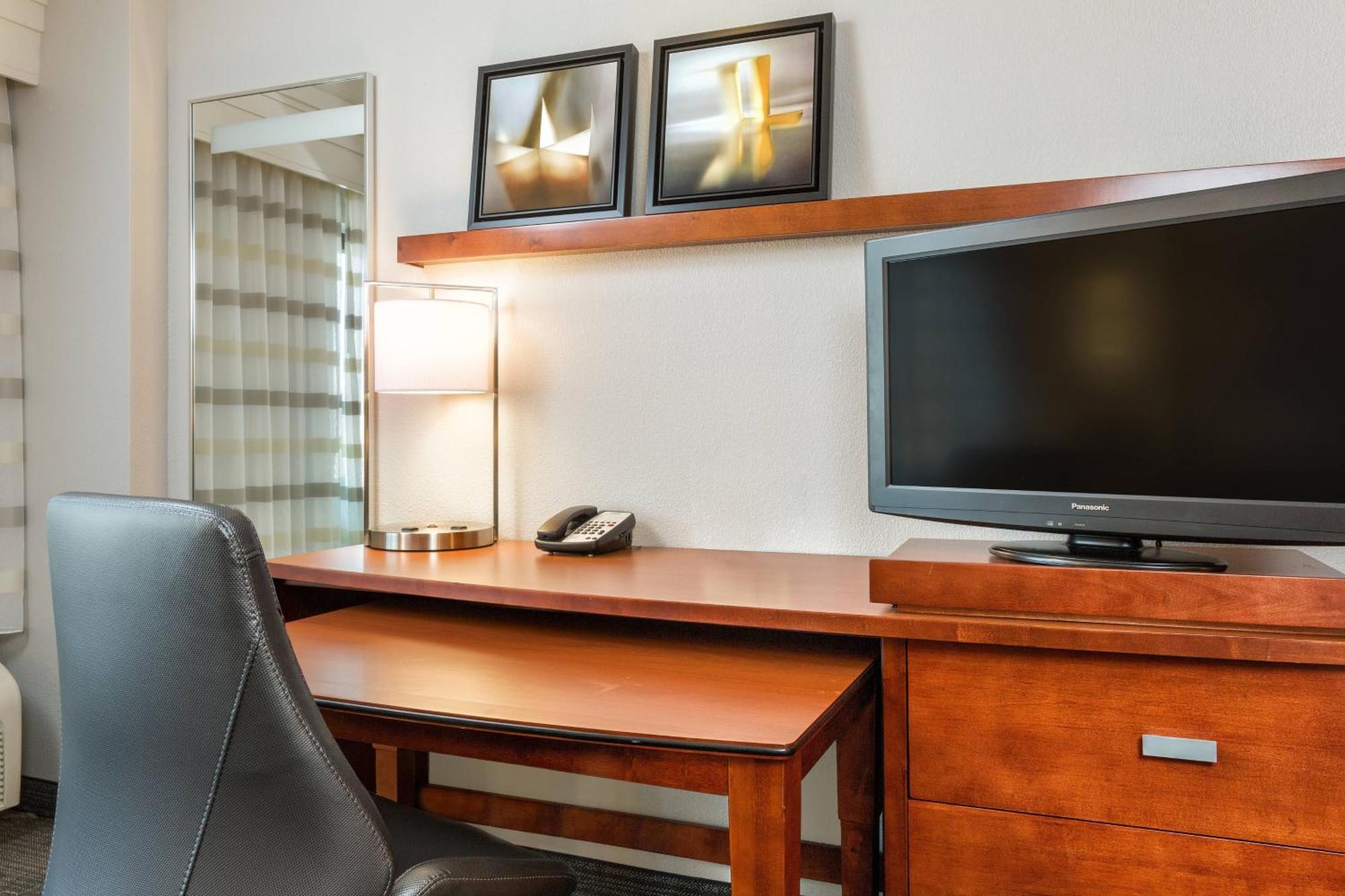 Courtyard By Marriott Houston Galleria Екстер'єр фото