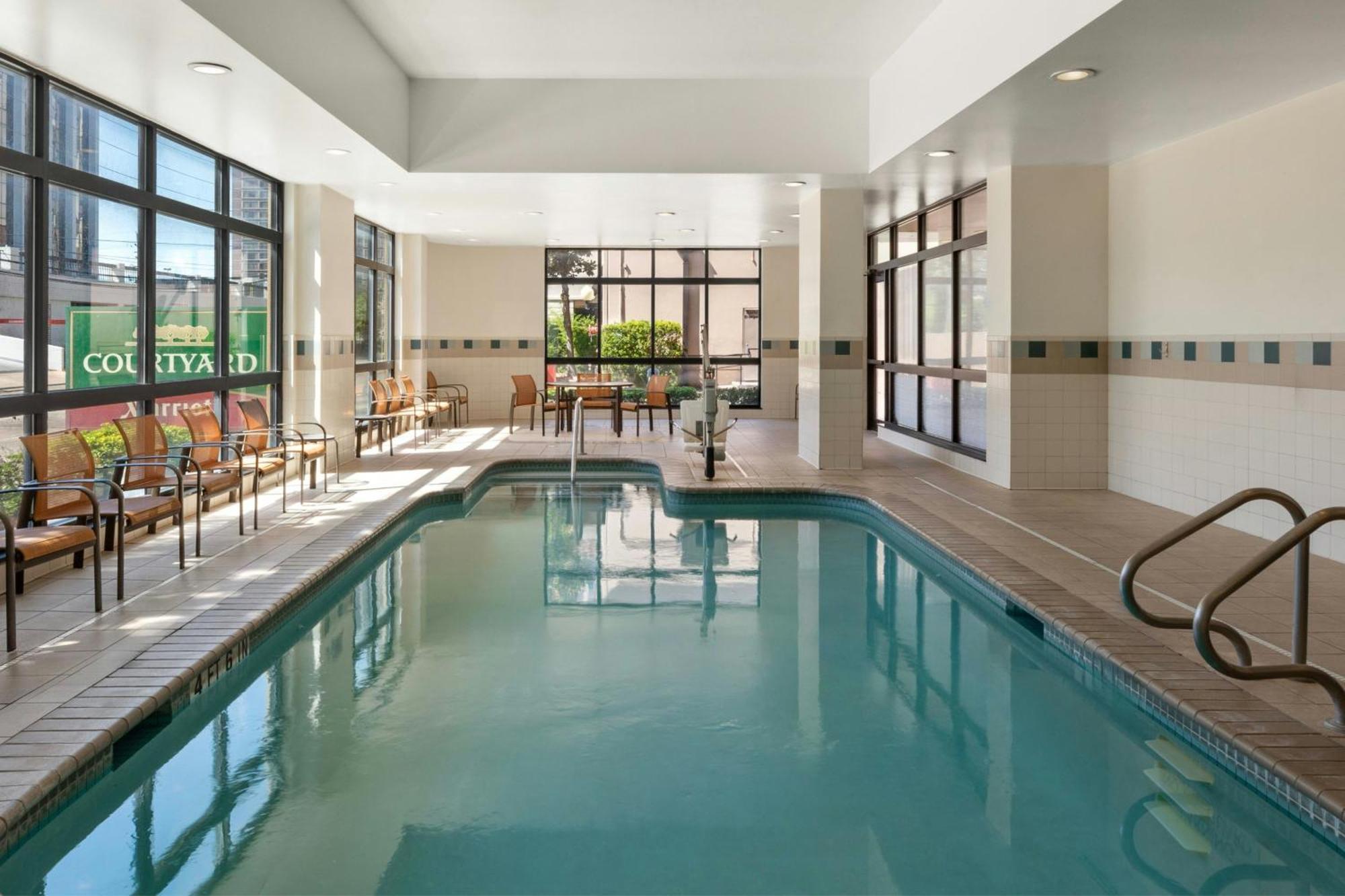 Courtyard By Marriott Houston Galleria Екстер'єр фото